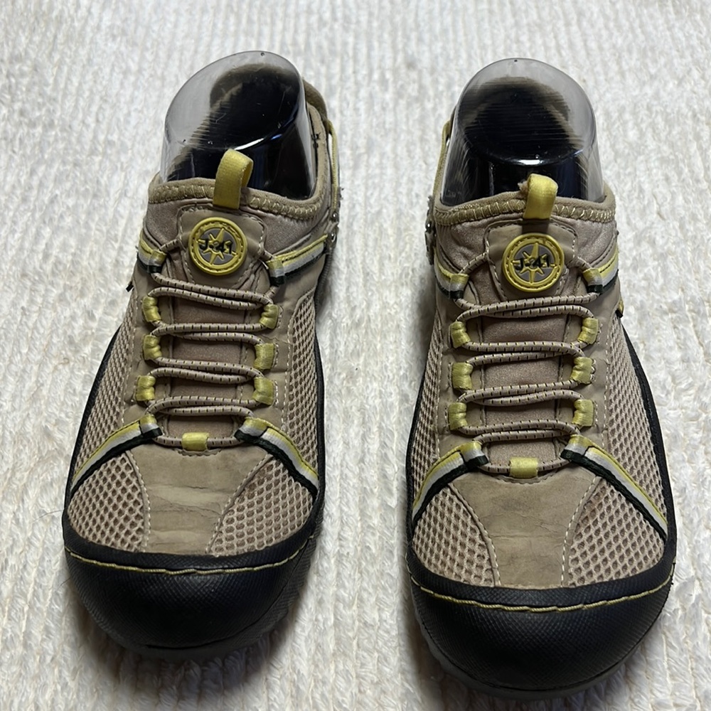 J41 Active Sneakers Women Outdoor Shoes Water Slip on